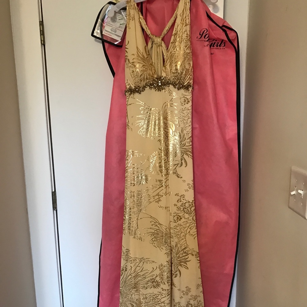 Riva Designs Prom Dress